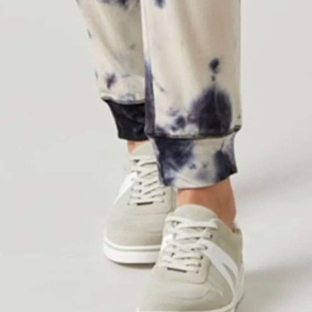 NWT Francesca's collection Pamela Tie Dye High Rise Sweat Pants Blue